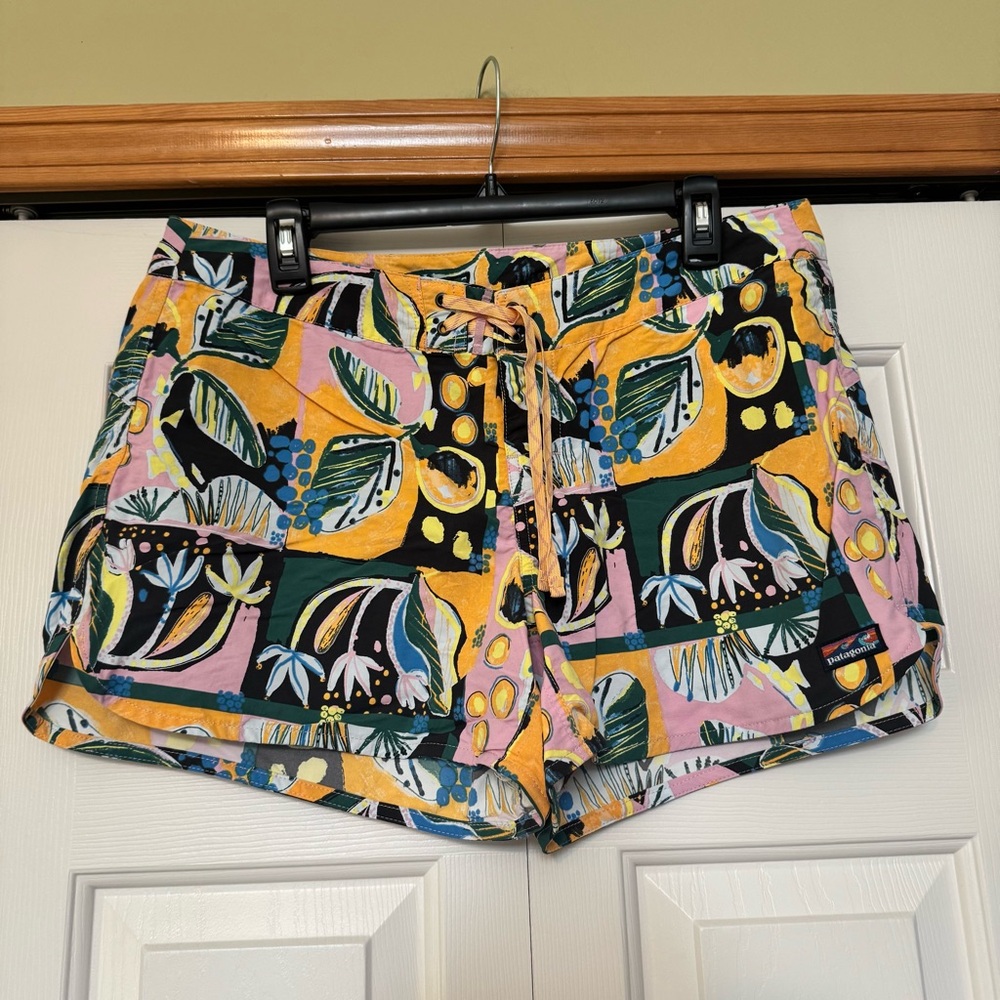 Patagonia WaveFarer board shorts Island Seeds pattern size 14‎ NWT